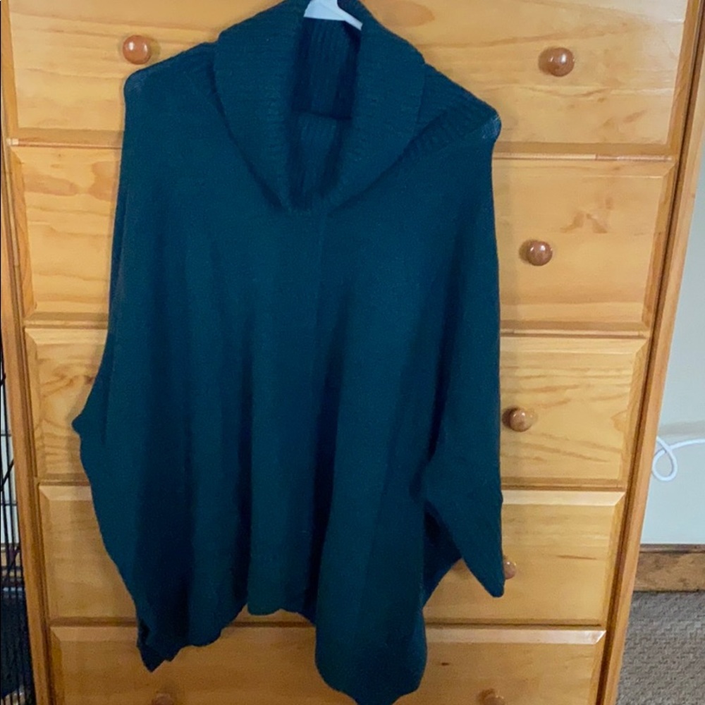 Green LOFT poncho